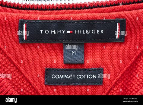 Etiqueta tommy hilfiger .